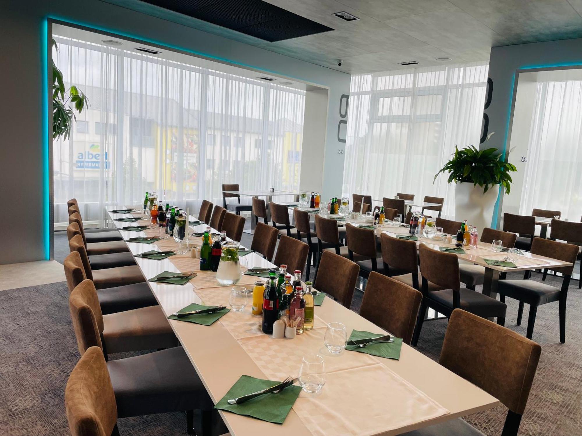 Steelhouse Hotel Trinec Luaran gambar
