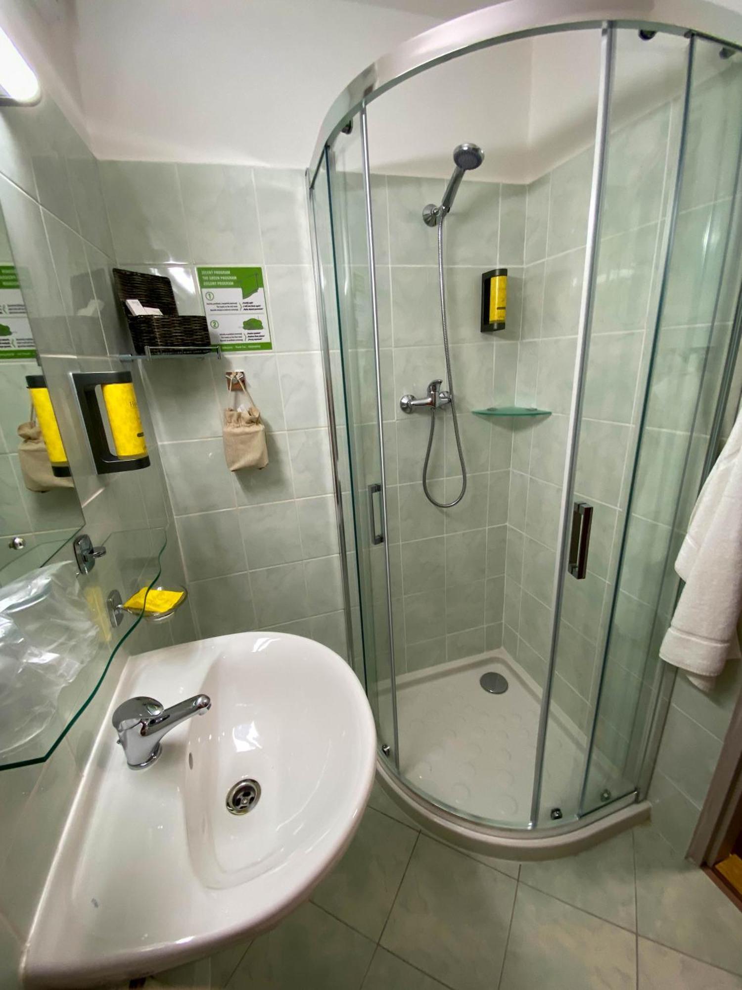 Steelhouse Hotel Trinec Luaran gambar