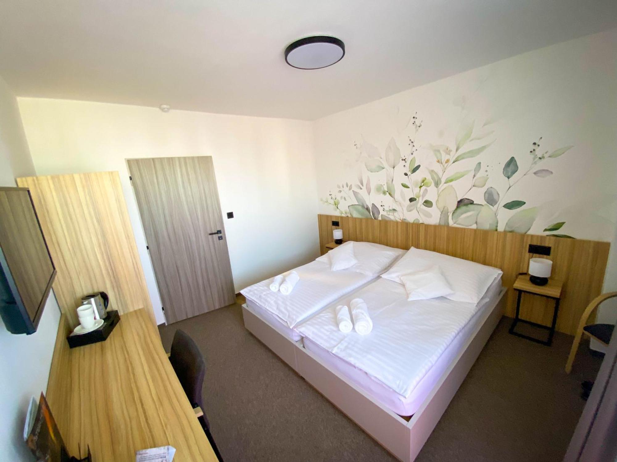 Steelhouse Hotel Trinec Luaran gambar